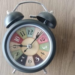 Aluminium Black Table Clock, Shape Round